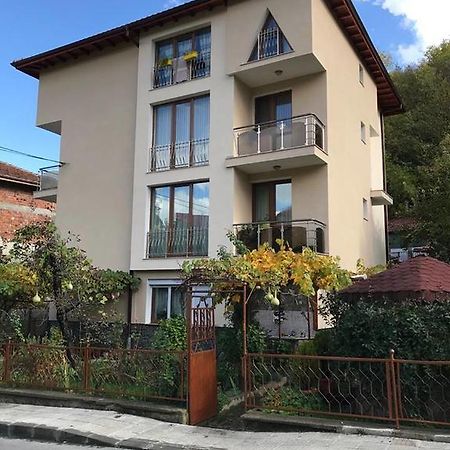 Guest Rooms Profirov Darıdere Dış mekan fotoğraf