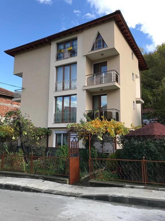 Guest Rooms Profirov Darıdere Dış mekan fotoğraf